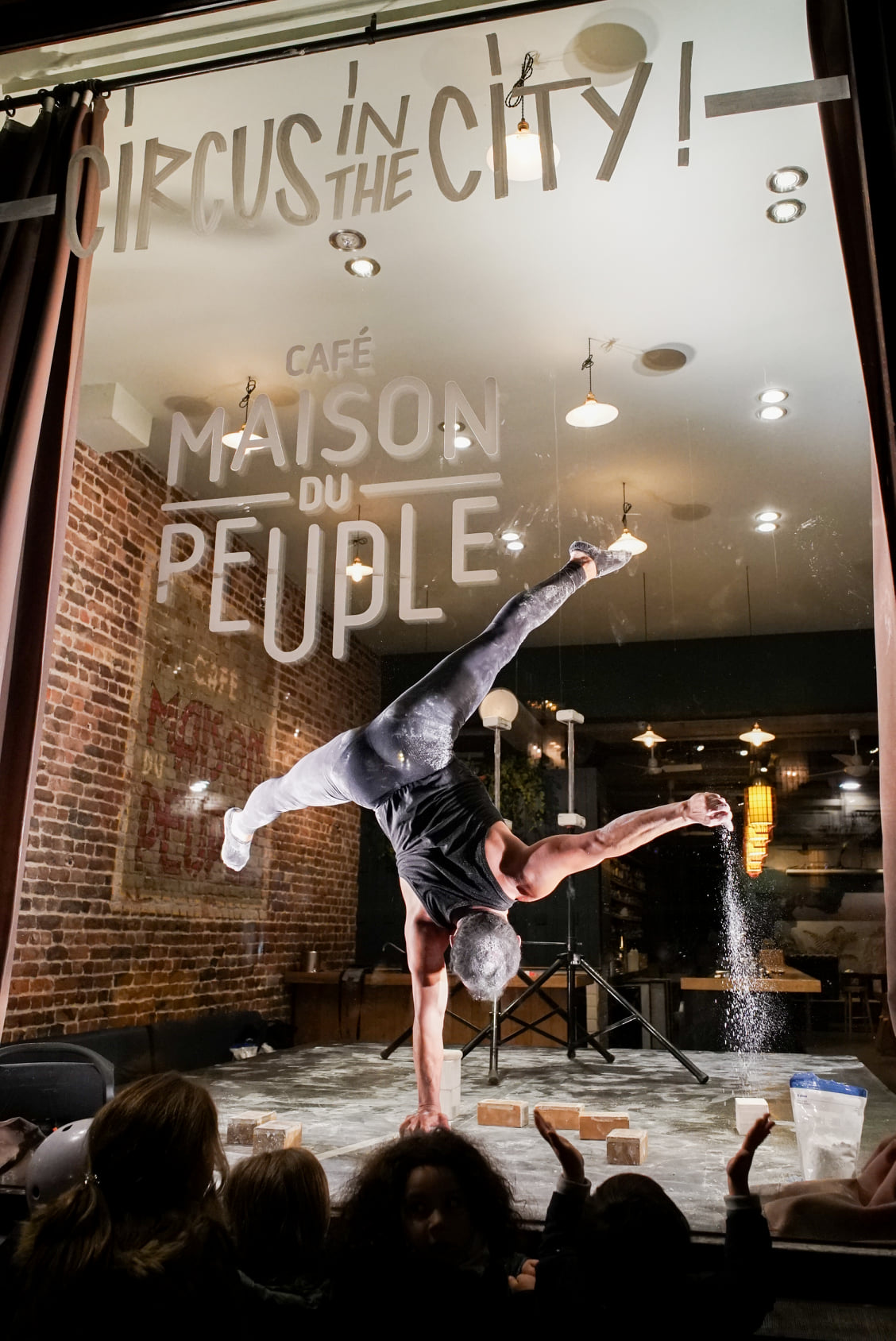 Circus in the City, le Cirque réveille la Ville - Espace Catastrophe  
