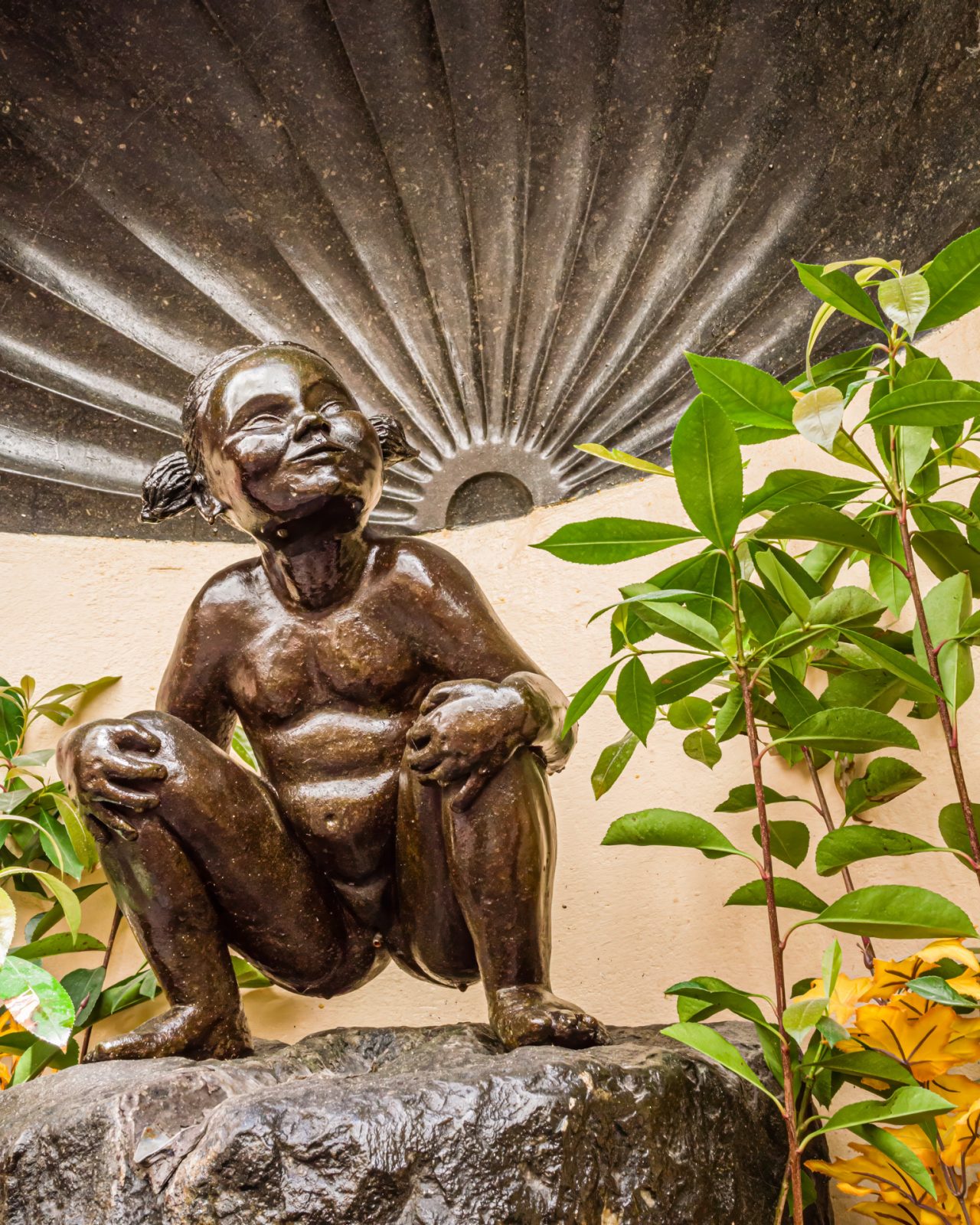 Jeanneke pis statue bruxelles 